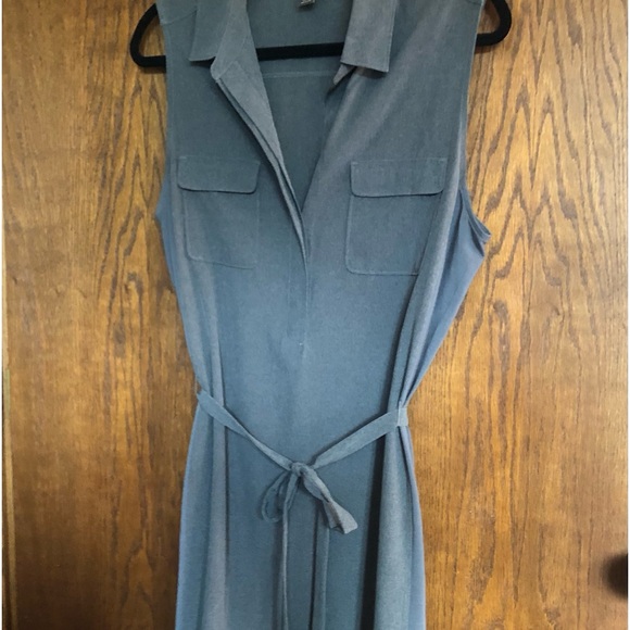 Eddie Bauer Dresses & Skirts - EDDIE BAUER SLEEVELESS MED GRAY DRESS